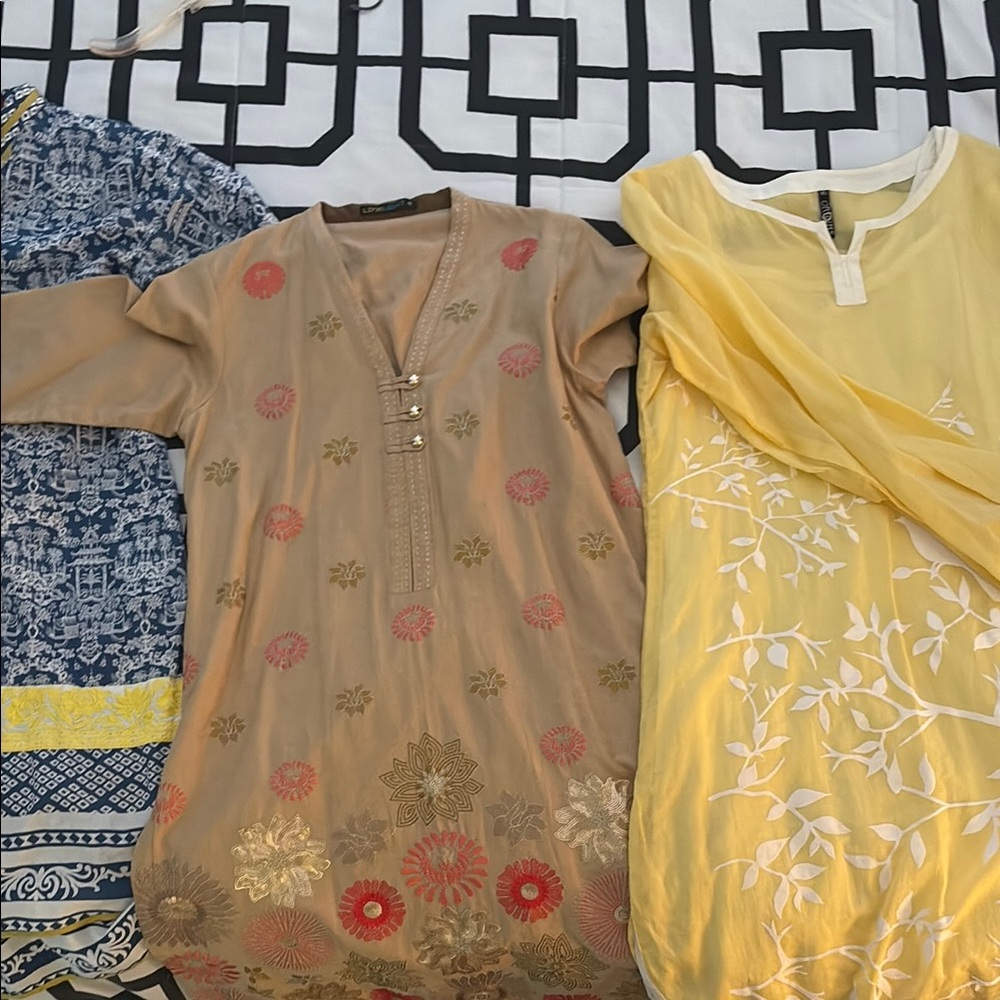 Bundle of 3 kurtas- size XS, S and 10(Pakistani 10 comparable to S)